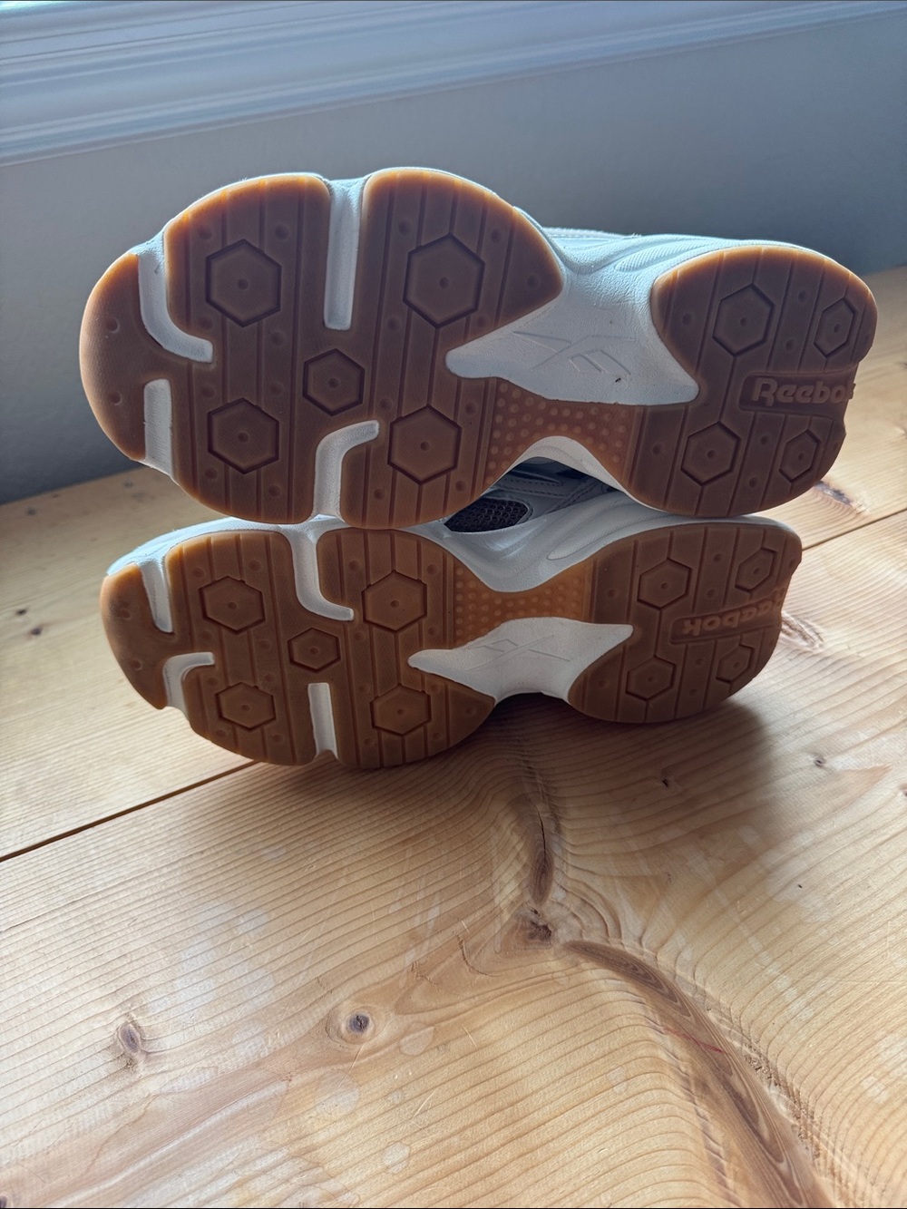 Reebok Men’s Charge Run Sneaker - Picture 3 of 5